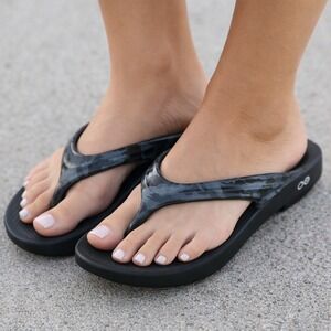 OOFOS OOlala Recovery Sandals Women Sz 9 Black Grey Camo Flip Flop